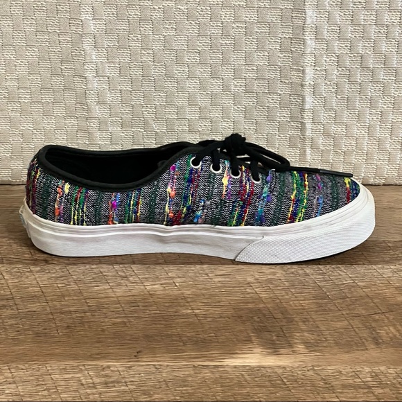 Boy's Vans Off The Wall Skate Shoes Size 4 - Picture 6 of 11